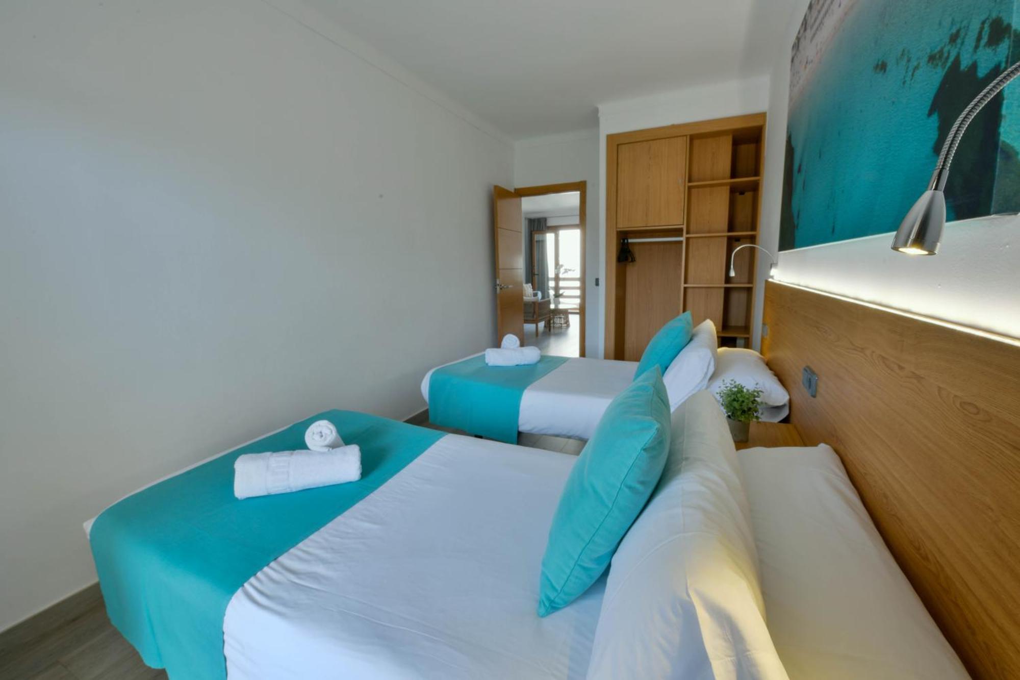 Apartamentos Estanques Colonia de Sant Jordi Extérieur photo